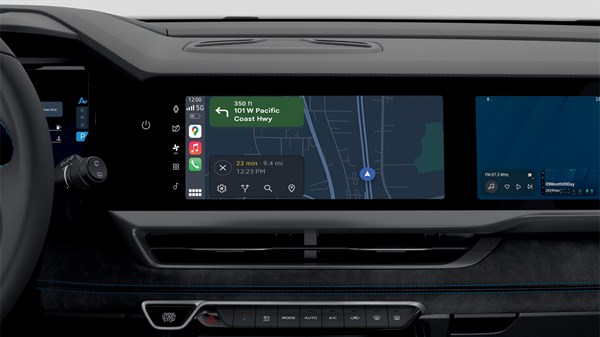 Renault Koleos full hybrid E-Tech - wireless smartphone replication
